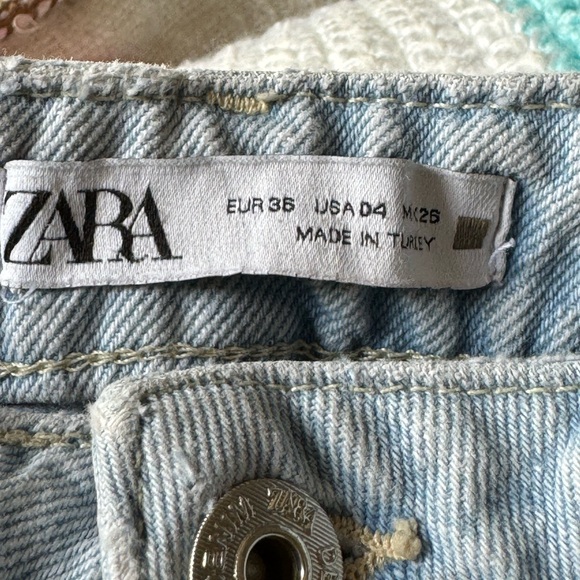 Zara 4 Light Wash Hight Rise Distressed Denim Jeans - Picture 8 of 11